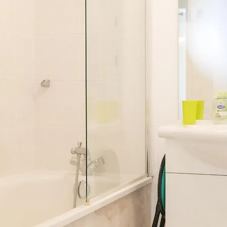 Dans Au Calme Avec Piscine דירה